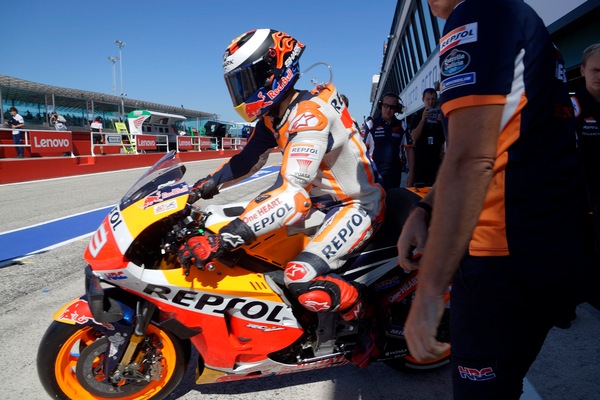 Jorge Lorenzo: "Sorpreso dalle parole di Marquez, Rossi mi ha capito"