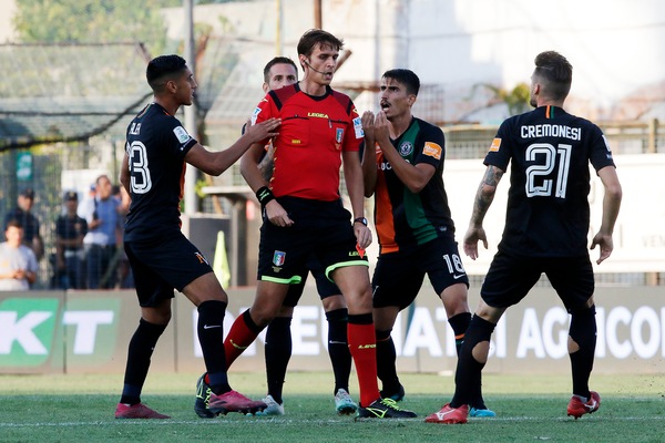 Serie B, Aramu del Venezia fermato per due giornate