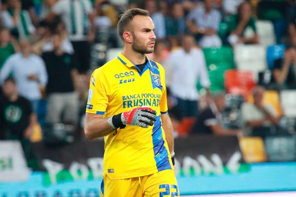 Perugia-Frosinone, attimi di paura: Bardi sviene in campo