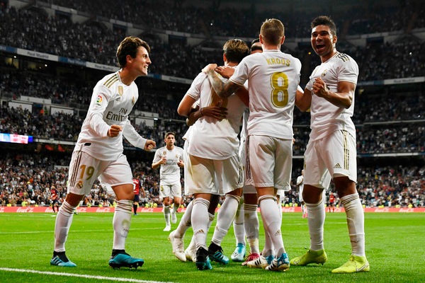 Liga, il Real Madrid in vetta. Morata espulso, ma l'Atletico vince