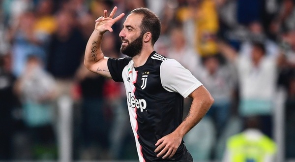 Higuain: "Addio alla Juve? Penso a rispettare il contratto"