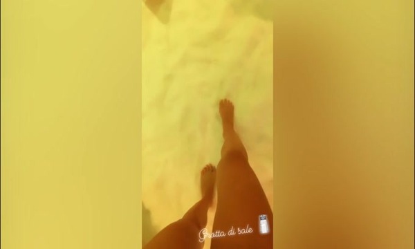 Diletta Leotta nella stanza del sale!