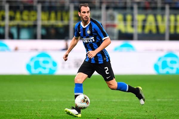 Inter, Godin: "La Juve domina da anni, sarà dura. Conte come Simeone"