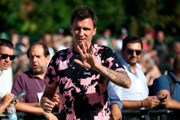 La Juve saluta Mandzukic: "Il suo marchio su 9 trofei"
