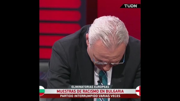 Stoichkov piange in tv per il razzismo dei tifosi della Bulgaria