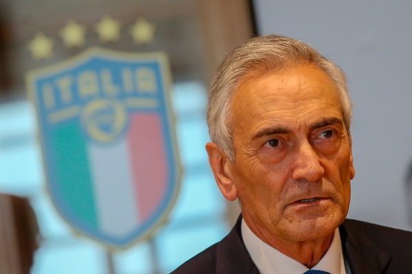 Gravina annuncia: "Useremo il Var contro i razzisti"