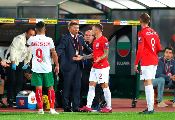 Balakov si dimette da ct della Bulgaria: aveva negato i cori razzisti