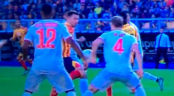 Lecce-Juve, la moviola: rigori severi ma giusti. Ci stava anche su Emre Can