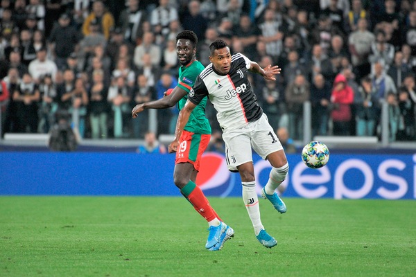 Alex Sandro difende De Ligt: "E' fortissimo e in crescita"