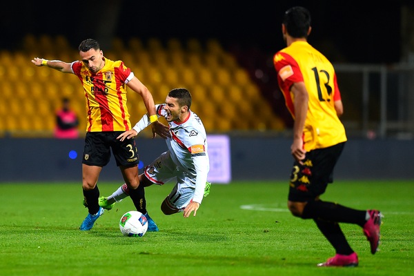 Coda e Improta castigano la Cremonese: il Benevento vince 2-0