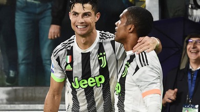 La Juve vince anche in maglia fluo: Ronaldo condanna il Genoa