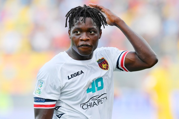 Cosenza, distorsione al ginocchio per l'ex Torino Kone