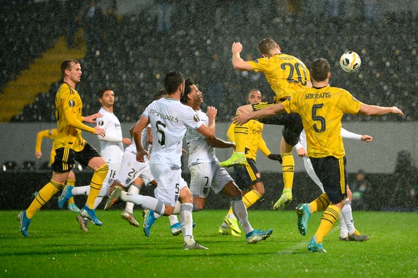 Arsenal, solo 1-1 con il Guimaraes: qualificazione rimandata