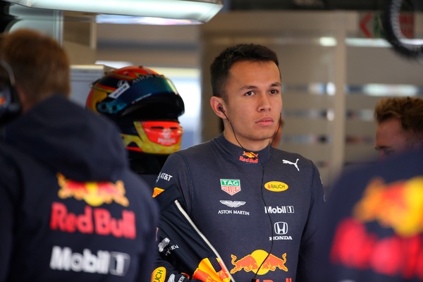F1, Albon in Red Bull anche nel 2020