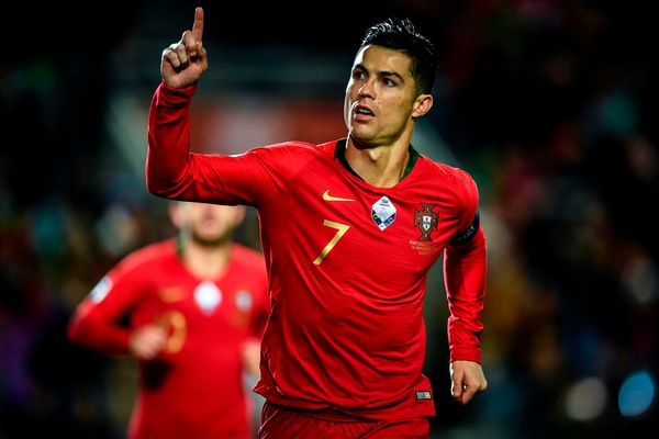 CR7 esulta su Instagram: "Amo questa sensazione"