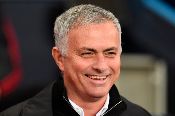 Mourinho, maxi-bonus se il Tottenham si qualifica in Champions