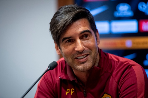 Roma, Fonseca: "Il gol per Dzeko arriverà. Pastore non convocato"
