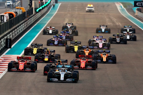 Gp Abu Dhabi: trionfo di Hamilton, Verstappen precede Leclerc