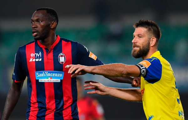 Chievo, l'infortunio di Cesar desta preoccupazione
