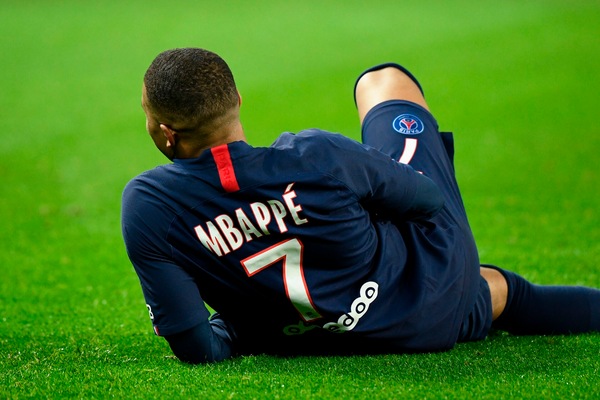 Mbappé, un gol di tacco e il sogno Real: nel pacchetto anche Vinicius