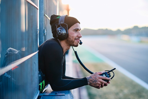 Hamilton: "Sento ancora la mancanza di Lauda"