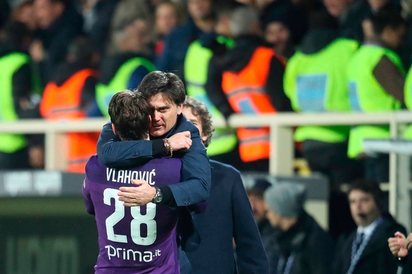 Fiorentina, Montella: "Vlahovic? Non vorrei se lo godessero altri"