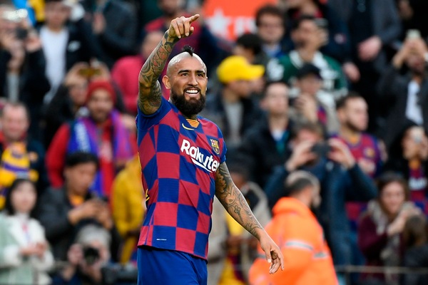 Inter, per Vidal ballano 8 milioni col Barcellona. Nandez l'alternativa