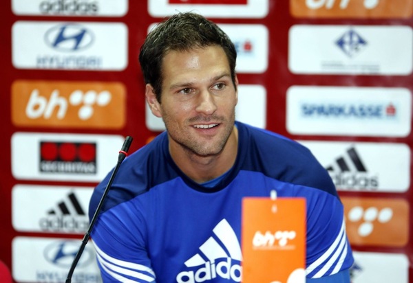 Begovic al Milan: visite mediche e firma
