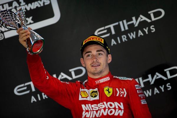 Leclerc: "Io e Vettel rivali? Sì, ma solo in pista"