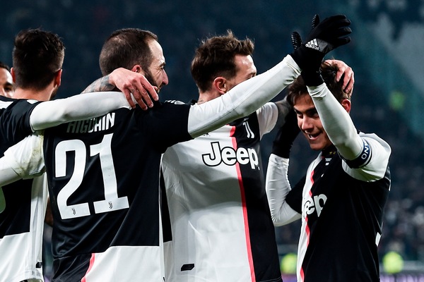 Juve, show di Dybala e Higuain contro l’Udinese