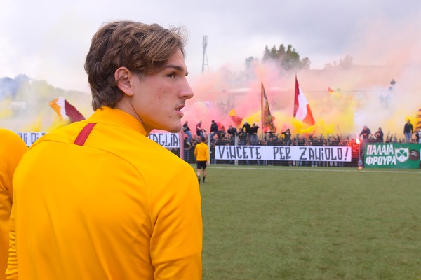 Zaniolo, la figlia di Rocca risponde allo striscione: "Fate schifo, gesto da vigliacchi"