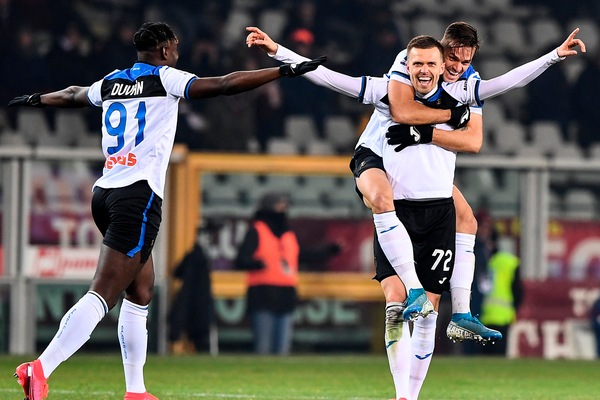 Torino-Atalanta 0-7: Ilicic-show, gol da centrocampo e tripletta! Mazzarri nei guai