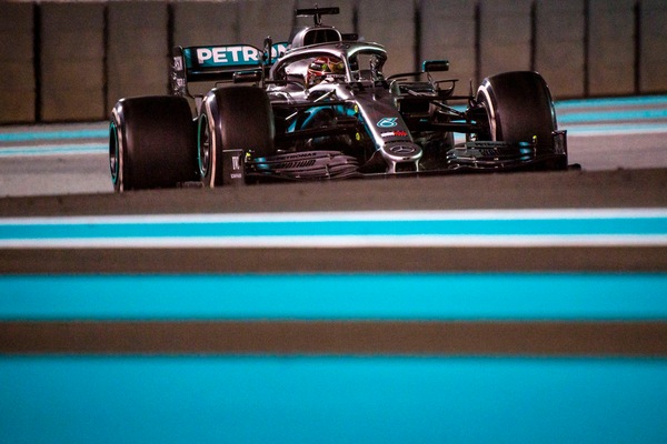 Mercedes, ecco la "voce" della nuova W11