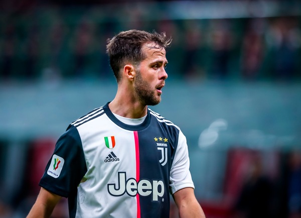 La Juve perde Pjanic: ko 7' dopo il suo ingresso in campo