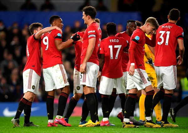 Premier, lo United torna in corsa per la Champions: Chelsea ko 2-0