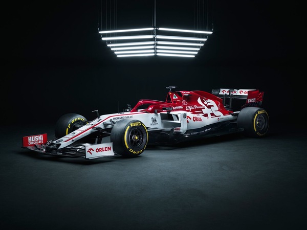 Alfa Romeo C39, eccola a Barcellona