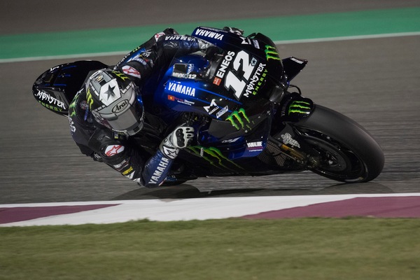 Test MotoGp: Viñales primo, Valentino Rossi cade ed è fuori dalla top 10