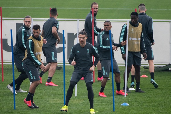Juve, dopo il rinvio con l'Inter allenamento alla Continassa