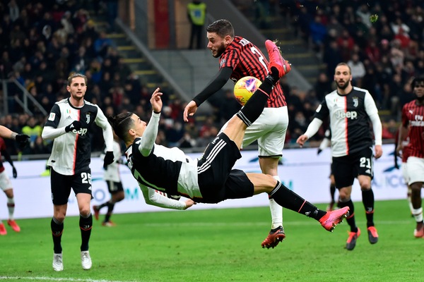 Juve-Milan, ufficiale: la semifinale di Coppa Italia rinviata a data da destinarsi