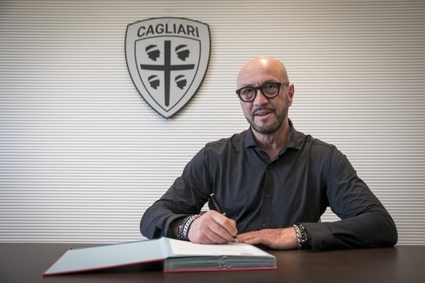Cagliari, ufficiale: Zenga nuovo tecnico. Contratto fino al 2021