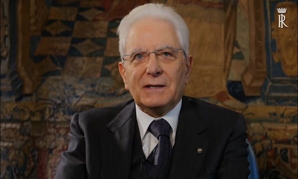 Mattarella: "Non serve l'ansia, ma occorre responsabilità"