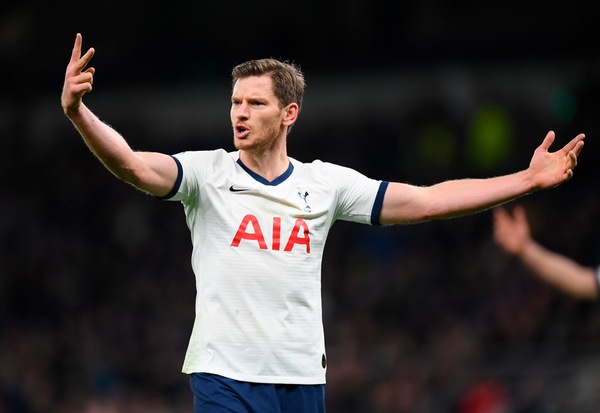 Bbc: "Vertonghen al Benfica, beffate Inter, Roma e Napoli"