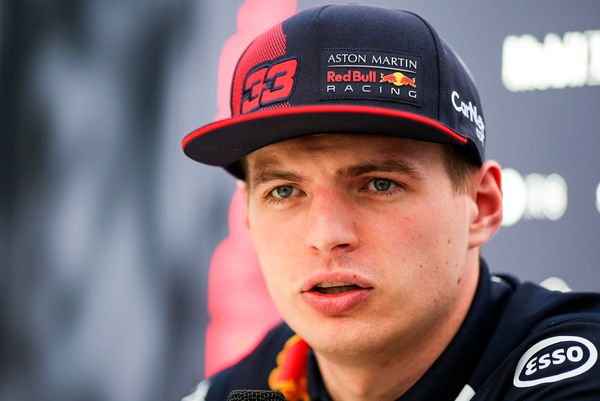 F1, Verstappen lotta ma è solo undicesimo all'All-Star Esports Battle