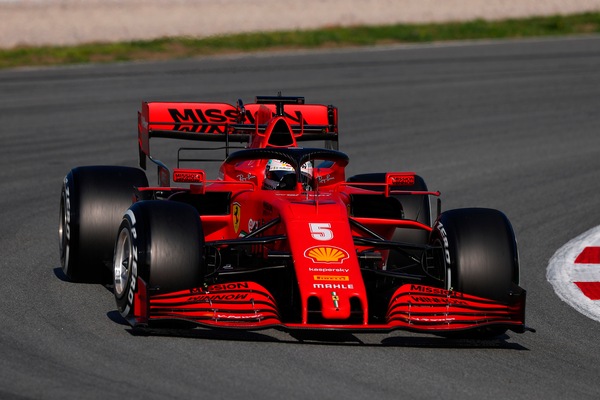 F1, anche la Ferrari anticipa la pausa