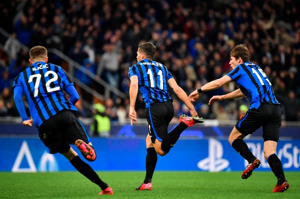 Coronavirus, Atalanta: "Restate a casa, torneremo a cantare"