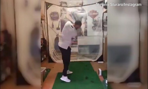 Sturaro si diverte con il golf in casa