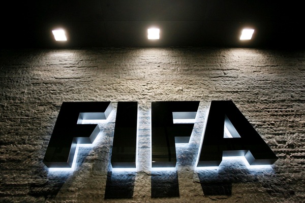 Coronavirus, FIFA: "Calendario su anno solare è una soluzione"