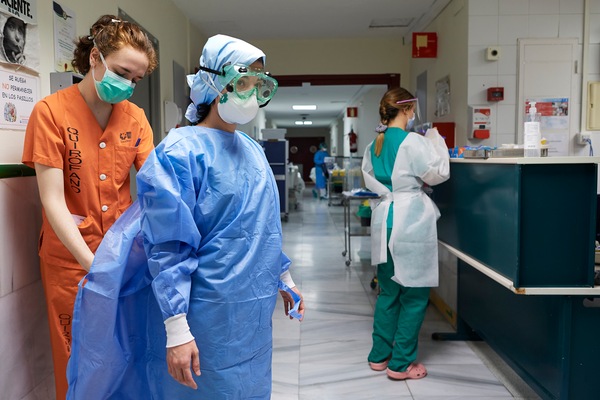 Coronavirus, altri 757 morti in Spagna: sono quasi 15mila
