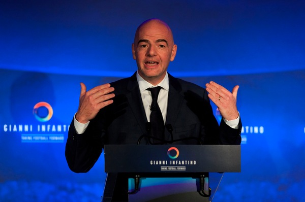 Fifa, Infantino su ripresa calcio giocato: "Da irresponsabili senza sicurezza"