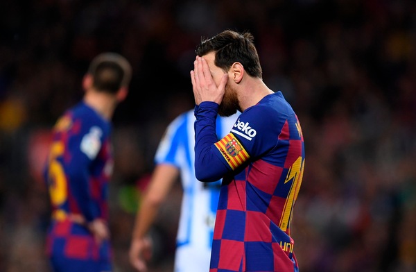 Barcellona, è caos totale: ecco cosa potrebbe succedere a breve